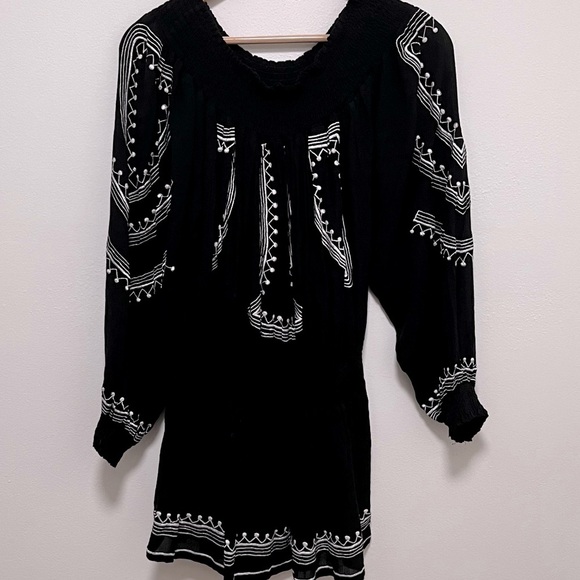 Tularosa Jacqueline Off Shoulder Embroidered Mini Dress Size Small - Picture 3 of 12